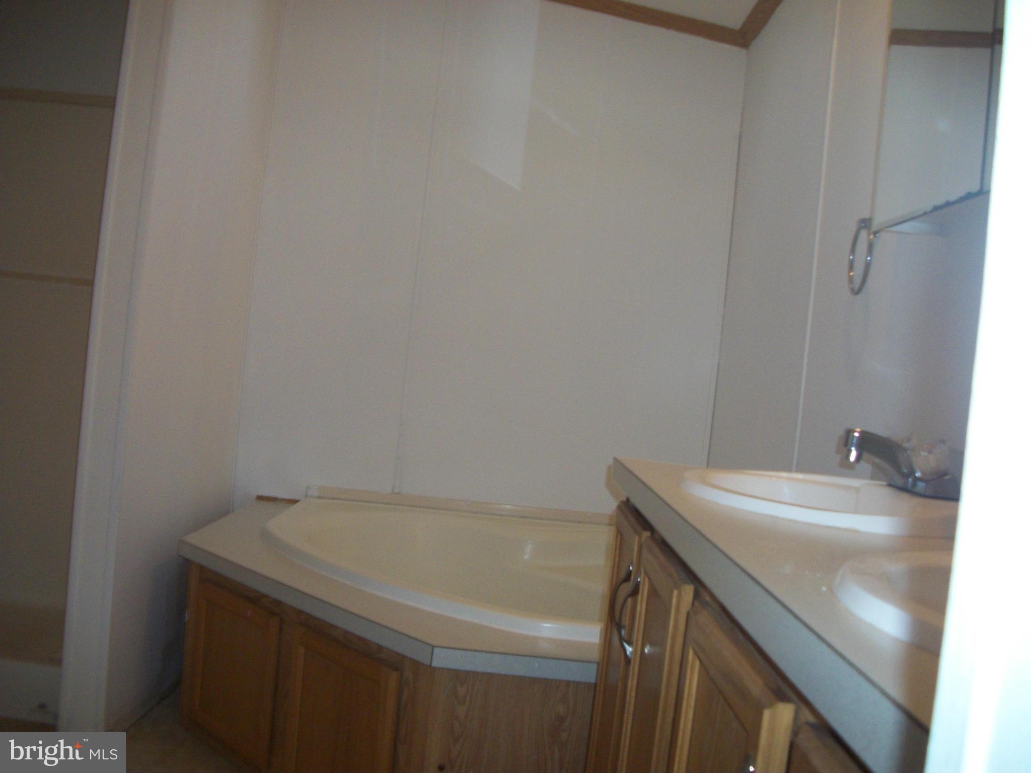 10 Kenneth Drive Rising Sun, MD 21911 - Photo 10 of 11 Bath