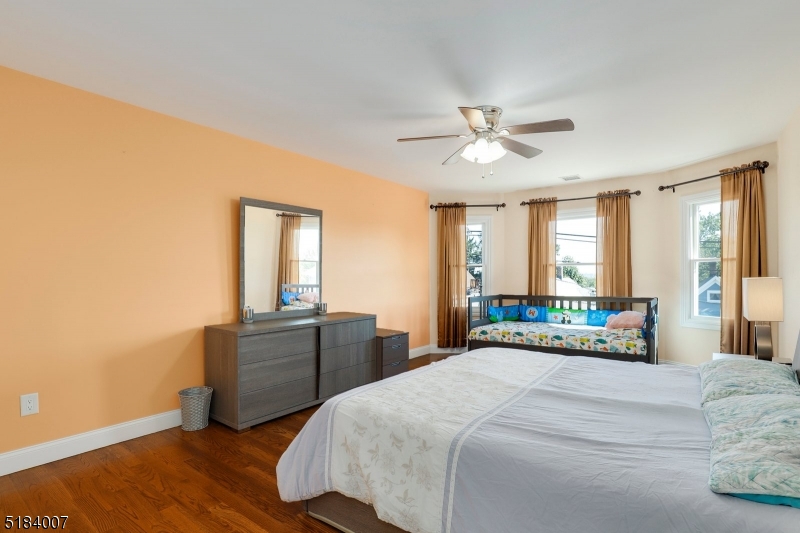 157 Woodridge Street Wood-Ridge, NJ 07075 - Photo 29 of 47 Gallery Image 29