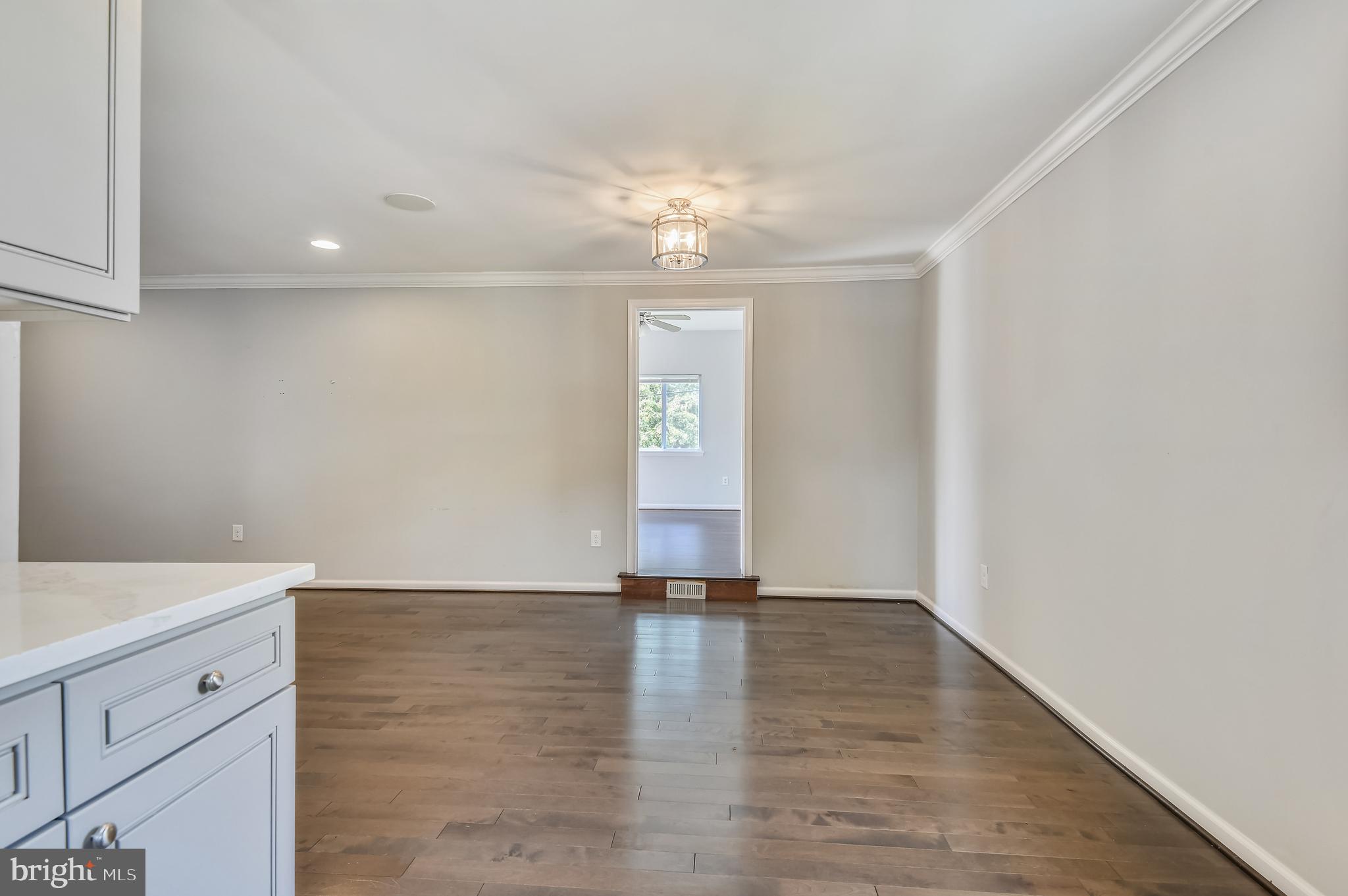 220 Highfalcon Road Reisterstown, MD 21136 - Photo 12 of 36