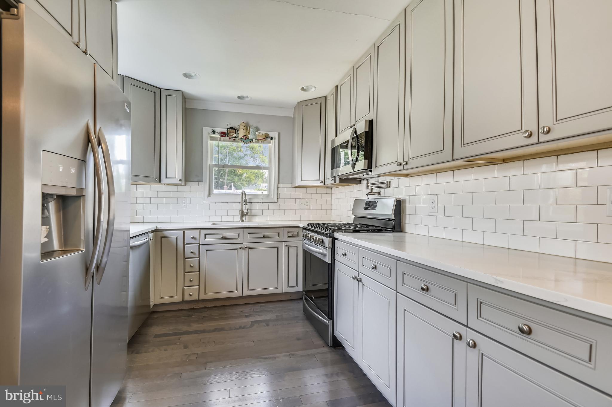 220 Highfalcon Road Reisterstown, MD 21136 - Photo 3 of 36