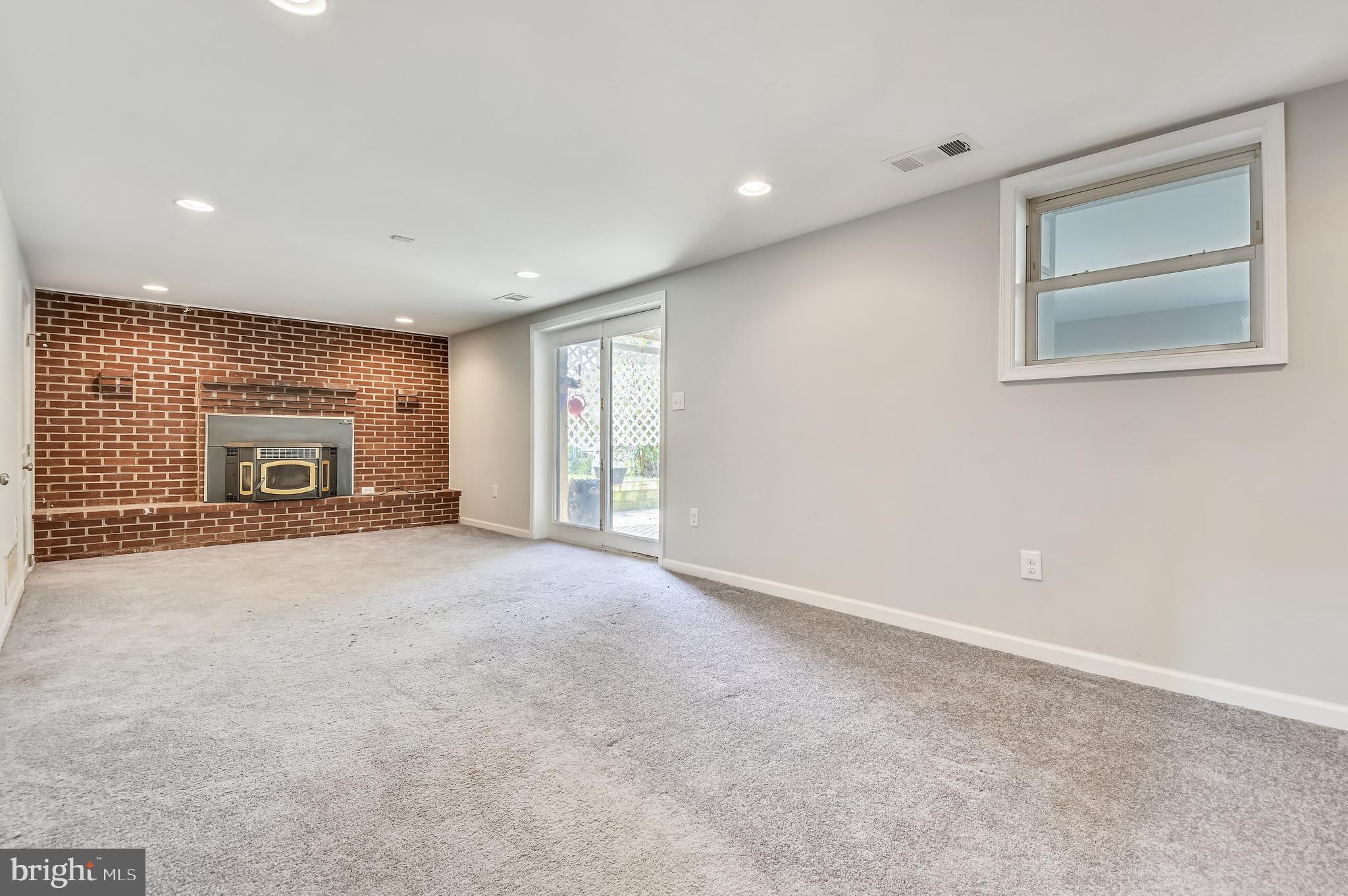 220 Highfalcon Road Reisterstown, MD 21136 - Photo 9 of 36