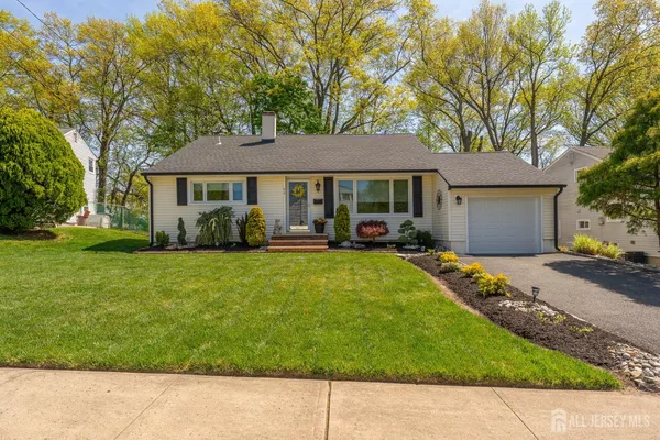 $575,000 | 96 Drake Place, Colonia, NJ 07067