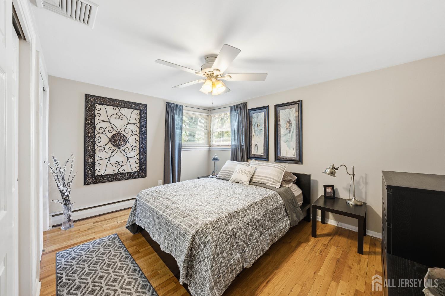 96 Drake Place Colonia, NJ 07067 - Photo 8 of 23