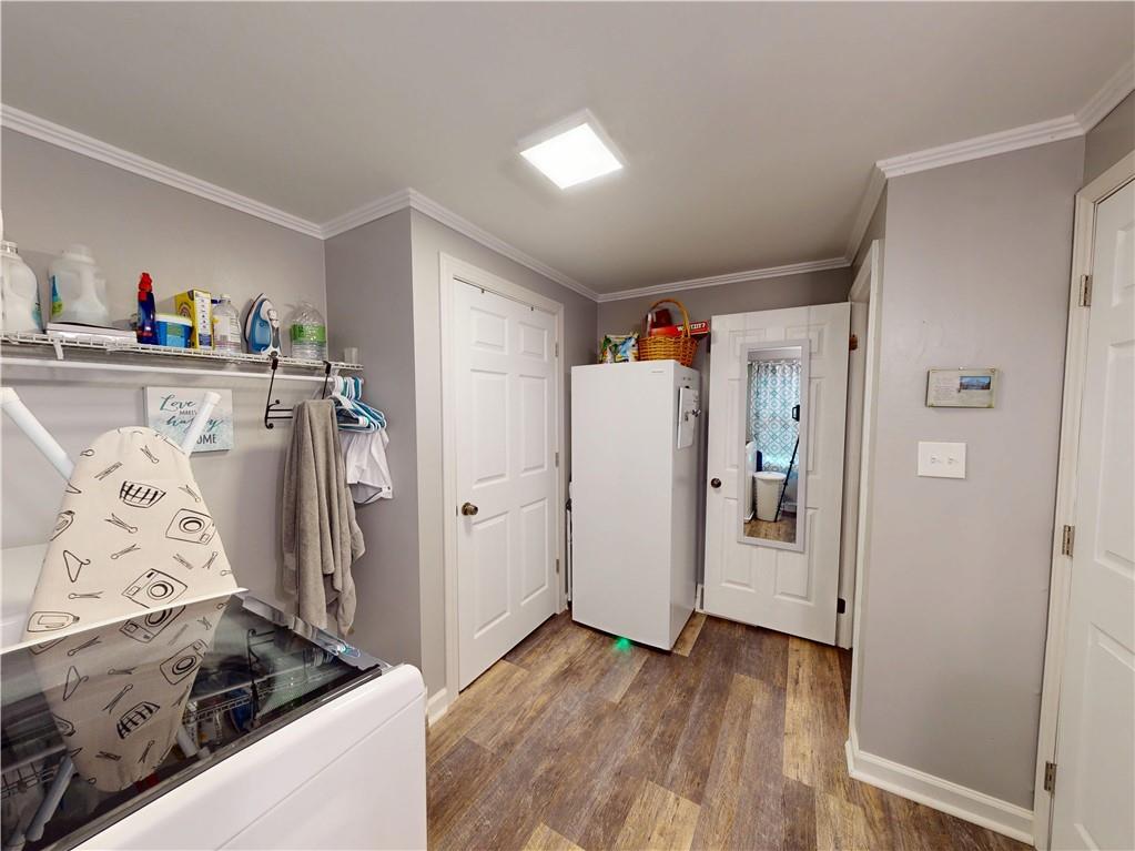 132 Harris Road Butler, PA 16002 - Photo 20 of 27 Laundry/Half Bath