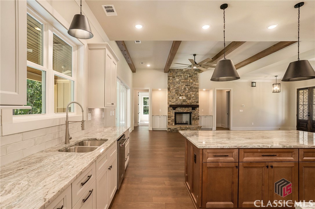 1041 Pin Oak Court Bishop, GA 30621 - Photo 11 of 48 Gallery Image 11