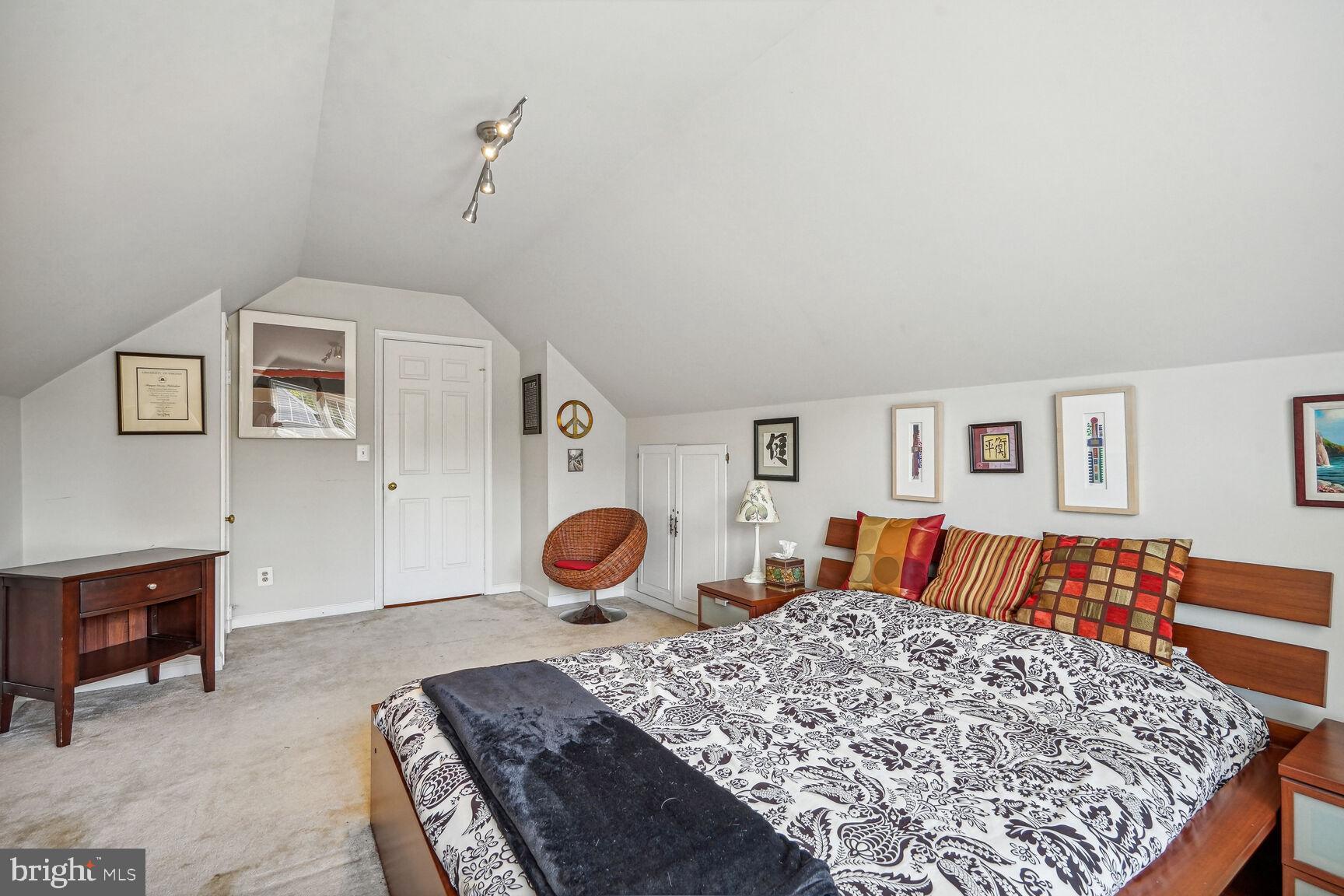 9348 Burke Road Burke, VA 22015 - Photo 21 of 55 Upstairs BR#2 Large enough for a king size bed