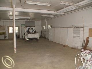 2675 Lake George Road Oxford, MI 48370 - Photo 12 of 17 Bsmnt garage.jpg