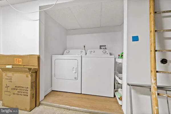 $1,250 | 2400 South Hutchinson Street, Unit 2, Philadelphia, PA 19148