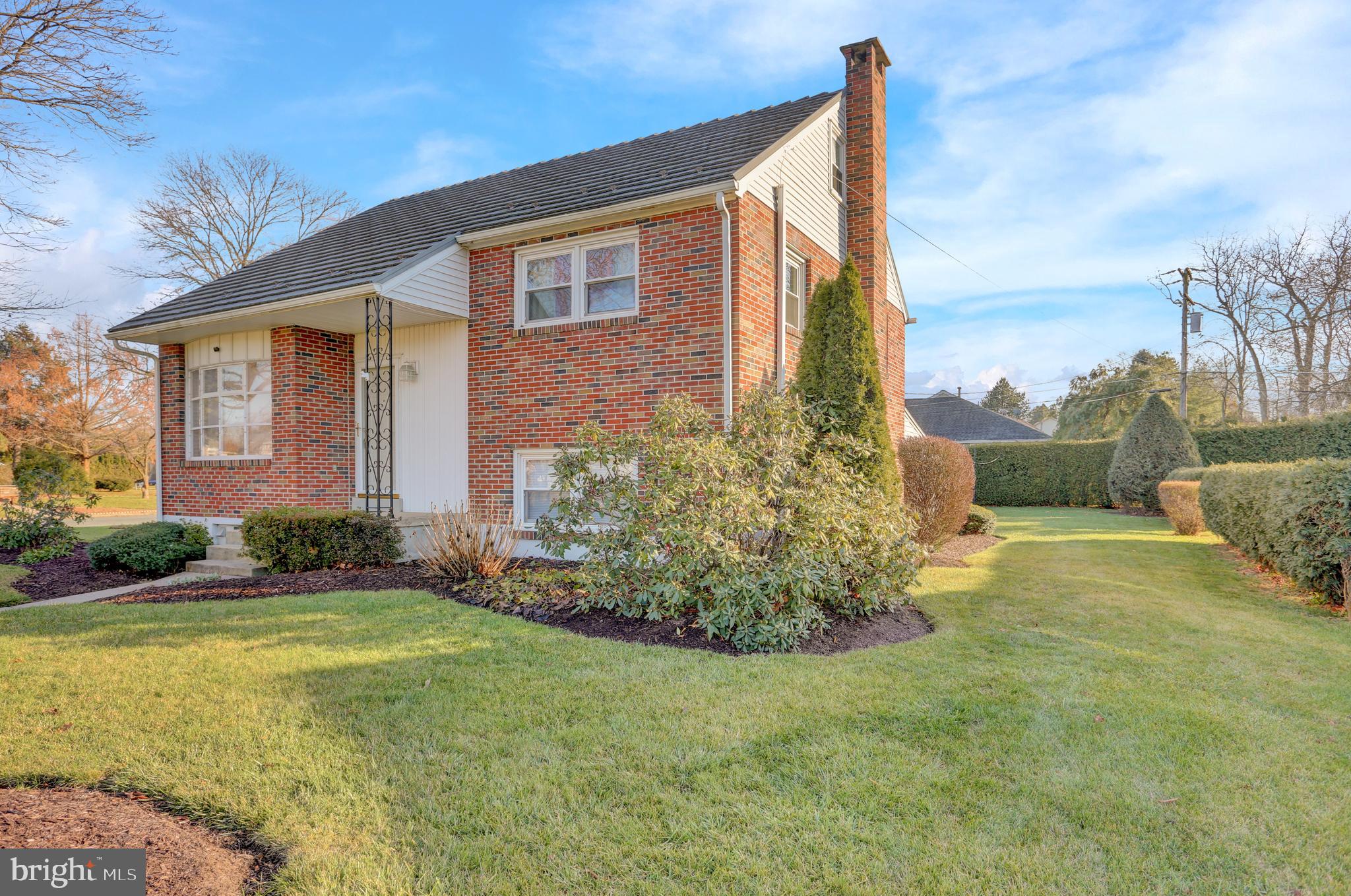 212 Rothermel Boulevard Reading, PA 19605 - Photo 2 of 38 Gallery Image 2