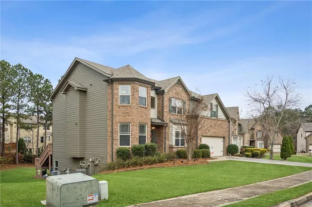 a front view of house with yard