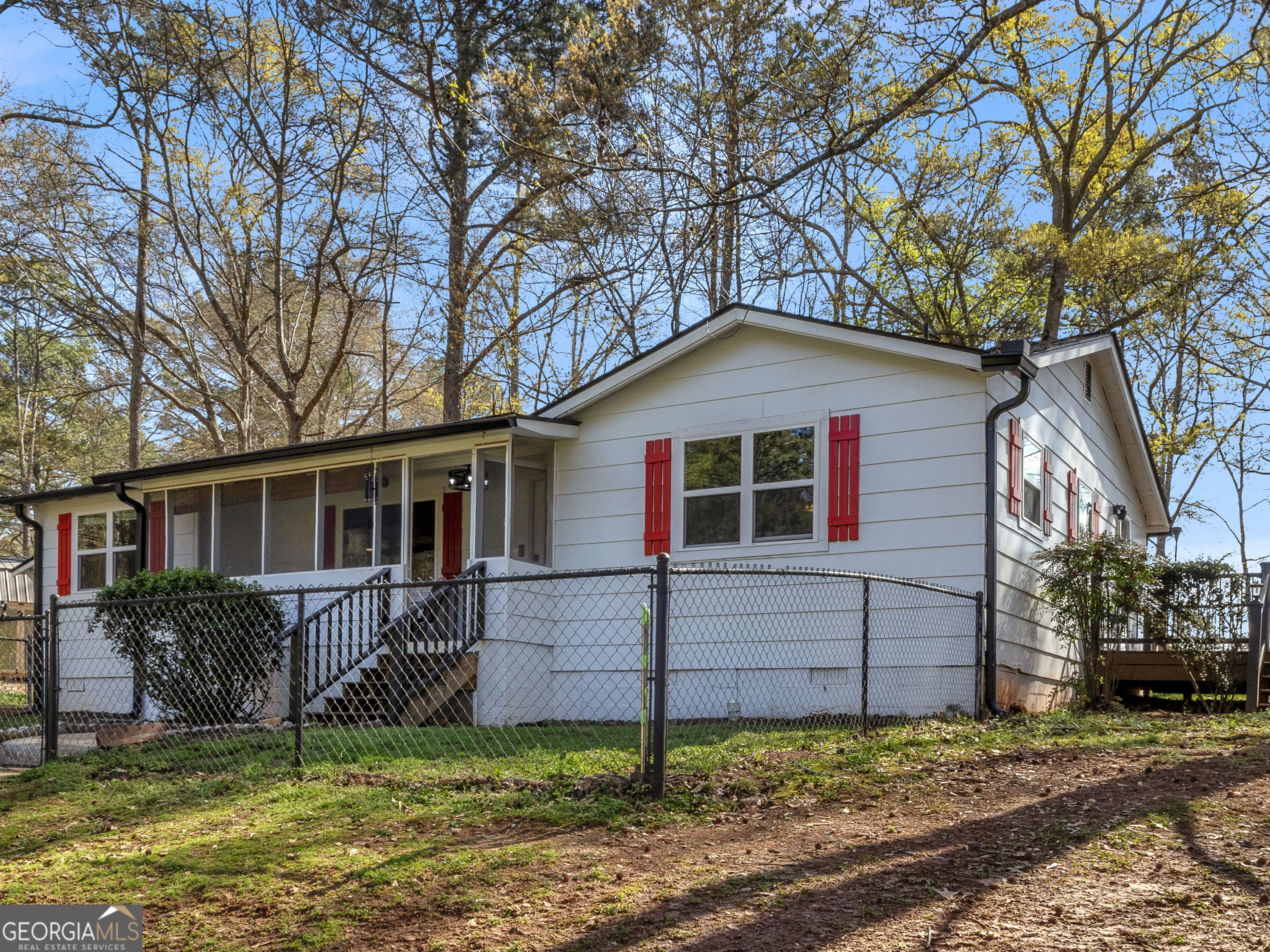 190 Hudgen Road Newnan, GA 30265 - Photo 4 of 30