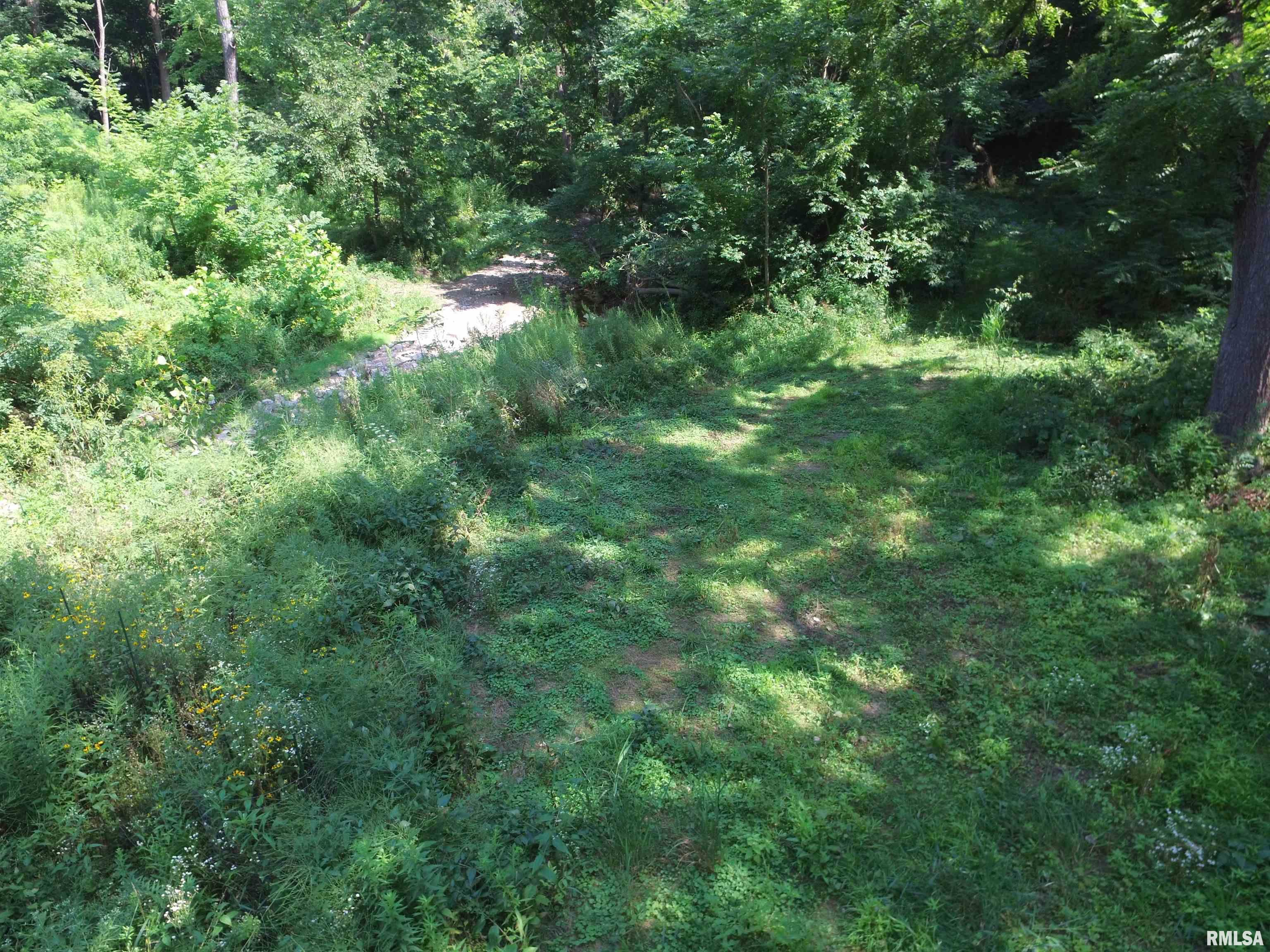 1004 34th Street Moline, IL 61265 - Photo 3 of 21