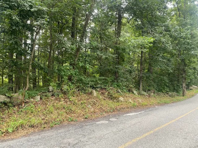 $185,000 | 70 Hill Street, Millville, MA 01529