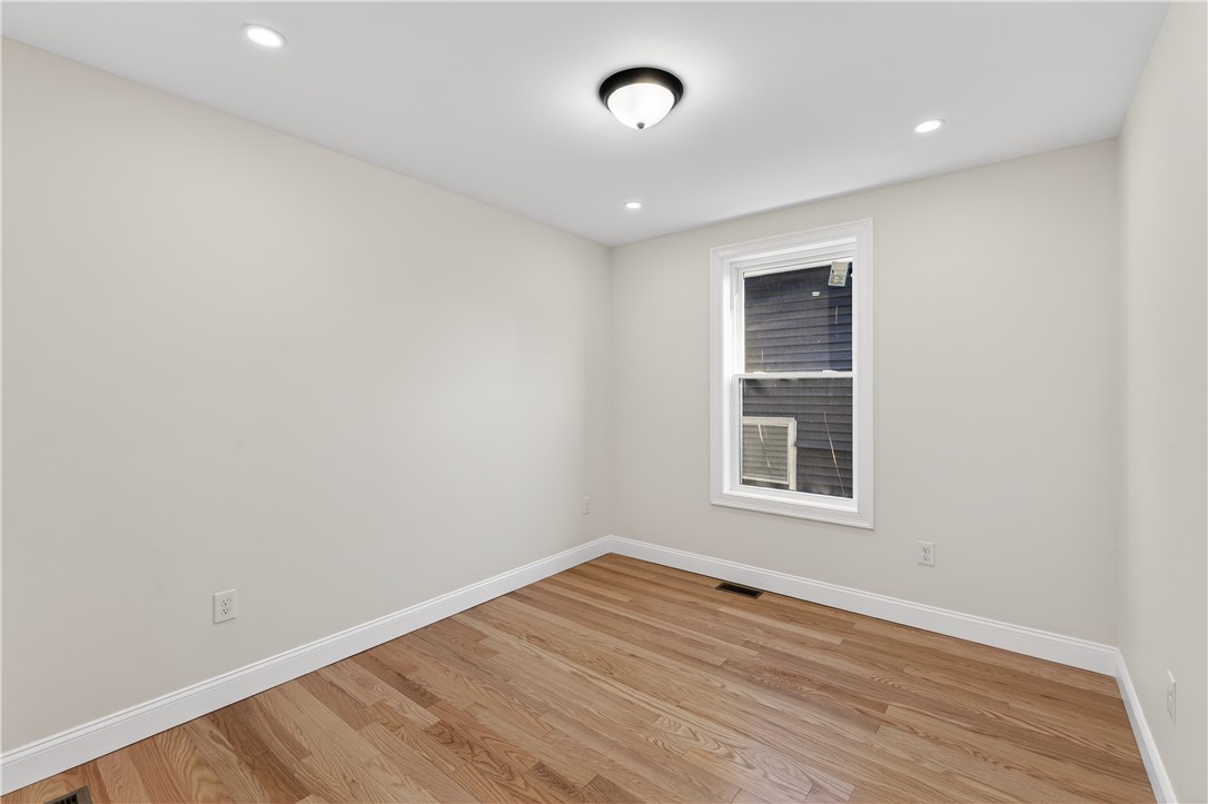 136 Houston Street Providence, RI 02905 - Photo 11 of 36