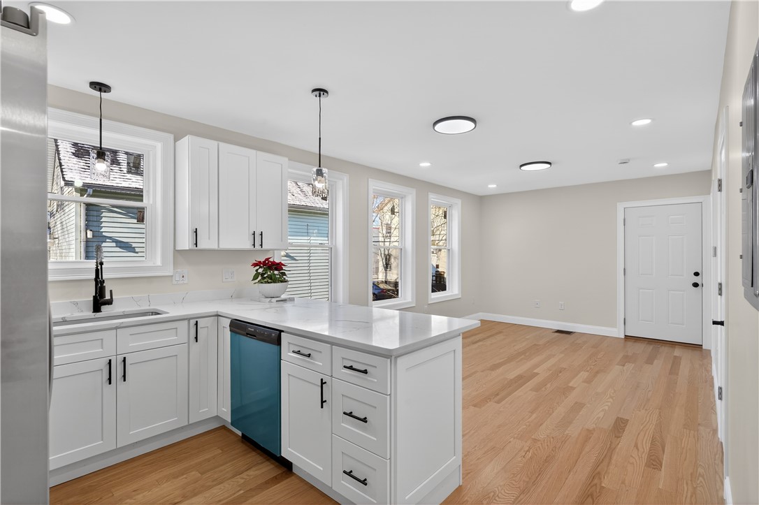 136 Houston Street Providence, RI 02905 - Photo 4 of 36