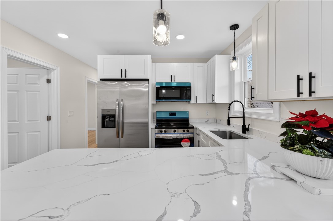 136 Houston Street Providence, RI 02905 - Photo 6 of 36