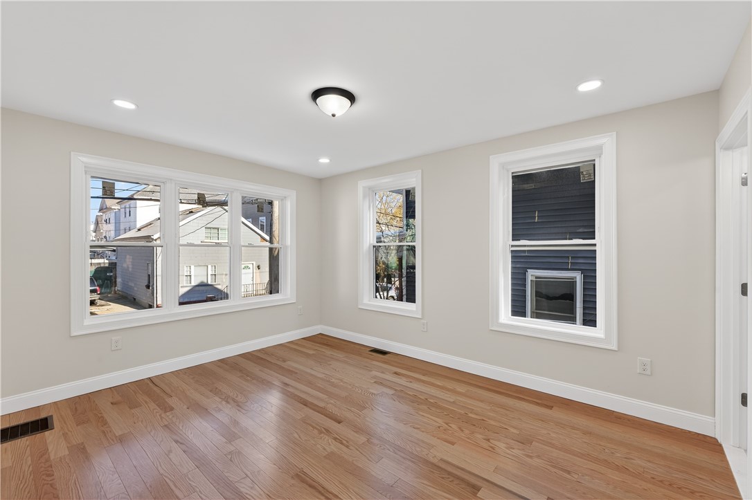 136 Houston Street Providence, RI 02905 - Photo 7 of 36