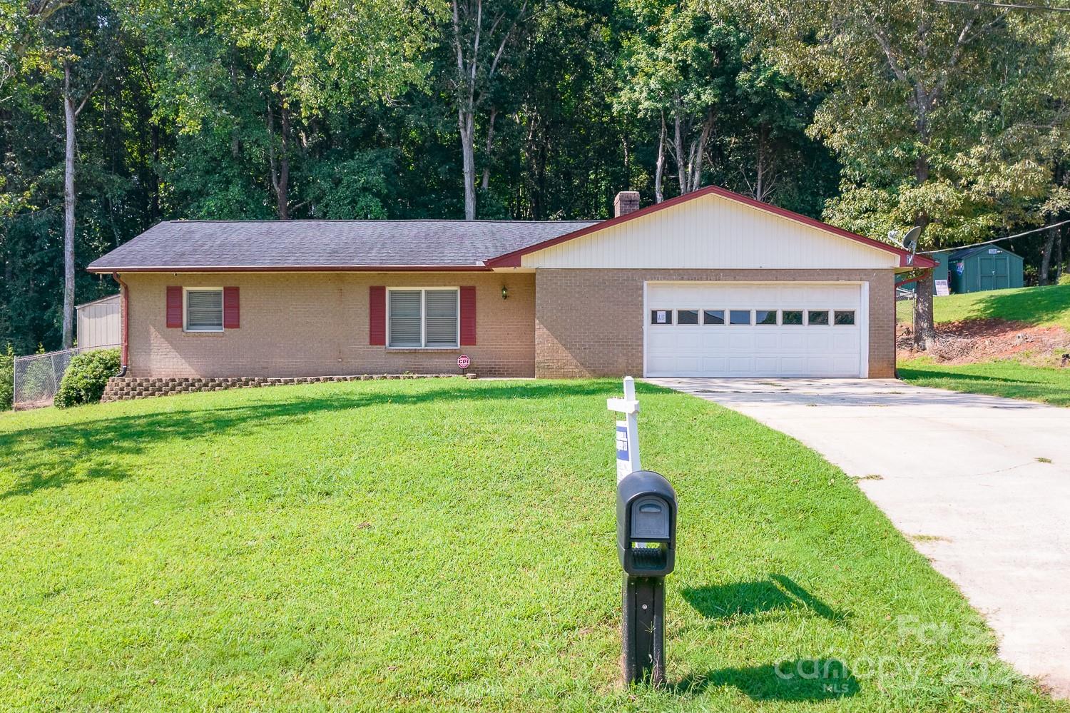 2275 Wagon Road Newton, NC 28658 - Photo 3 of 47 Gallery Image 3