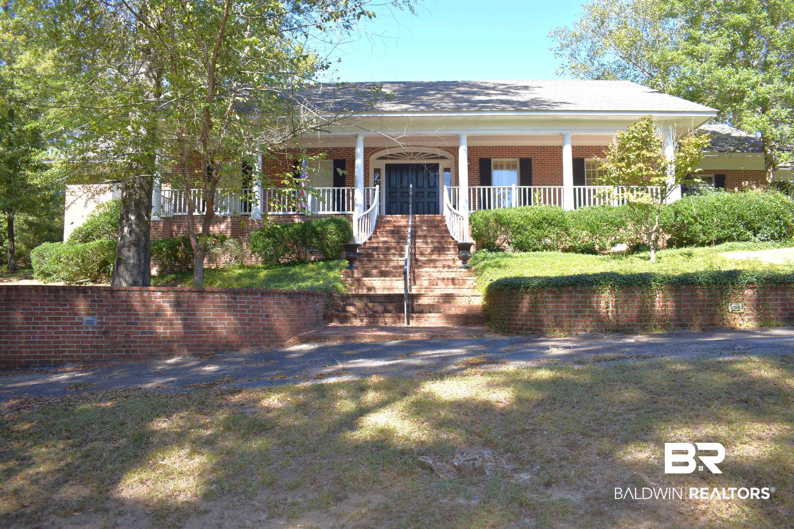 422 Wiggins Street Monroeville, AL 36460 - Photo 1 of 42 Front Of Structure