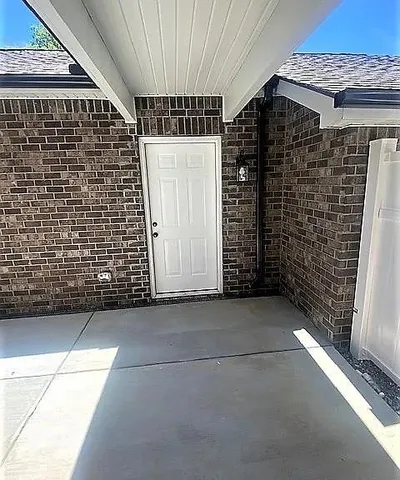 a view of outdoor space with garage