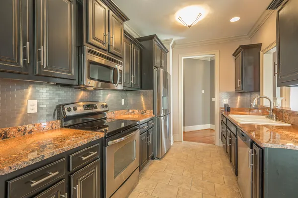 $2,500 | 8385 Glenshire Lane, Chattanooga, TN 37421