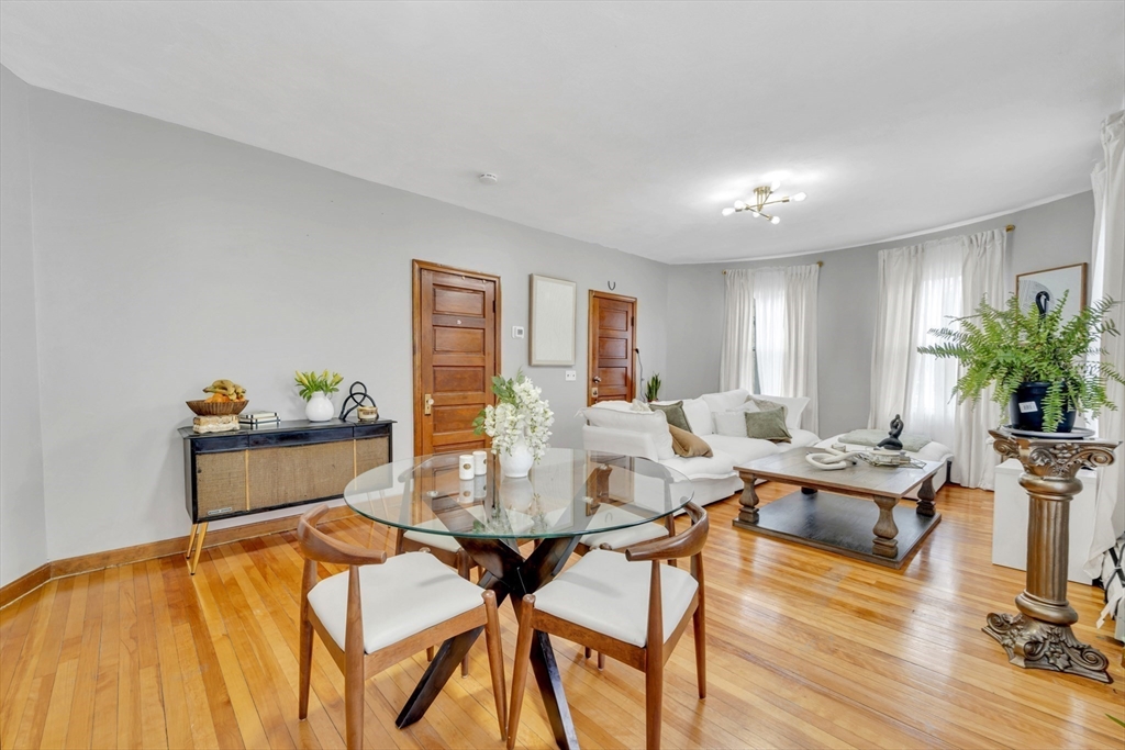 14 Halmstad Street Worcester, MA 01607 - Photo 3 of 32 Gallery Image 3