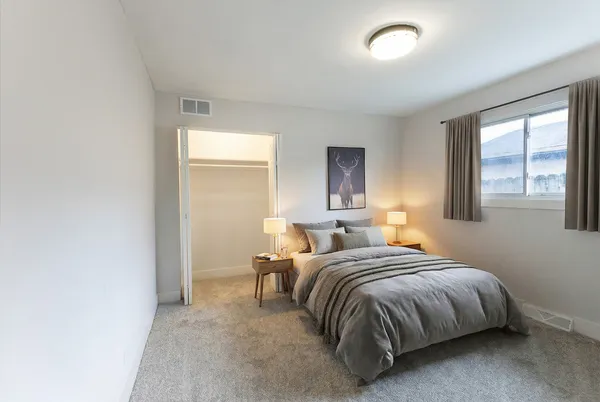 $224,900 | 16412 South Wood Street, Markham, IL 60428