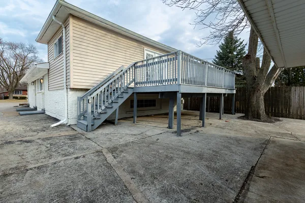 $224,900 | 16412 South Wood Street, Markham, IL 60428