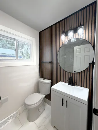 $224,900 | 16412 South Wood Street, Markham, IL 60428