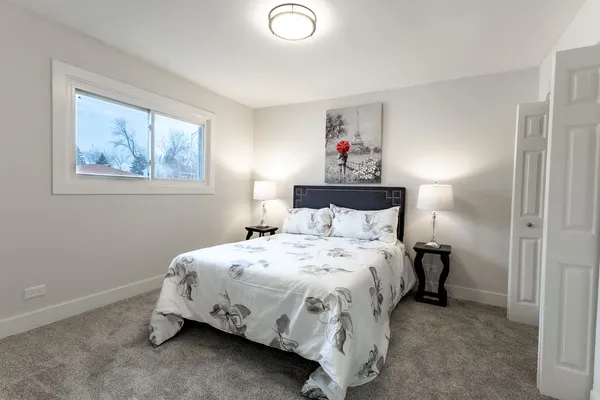 $224,900 | 16412 South Wood Street, Markham, IL 60428