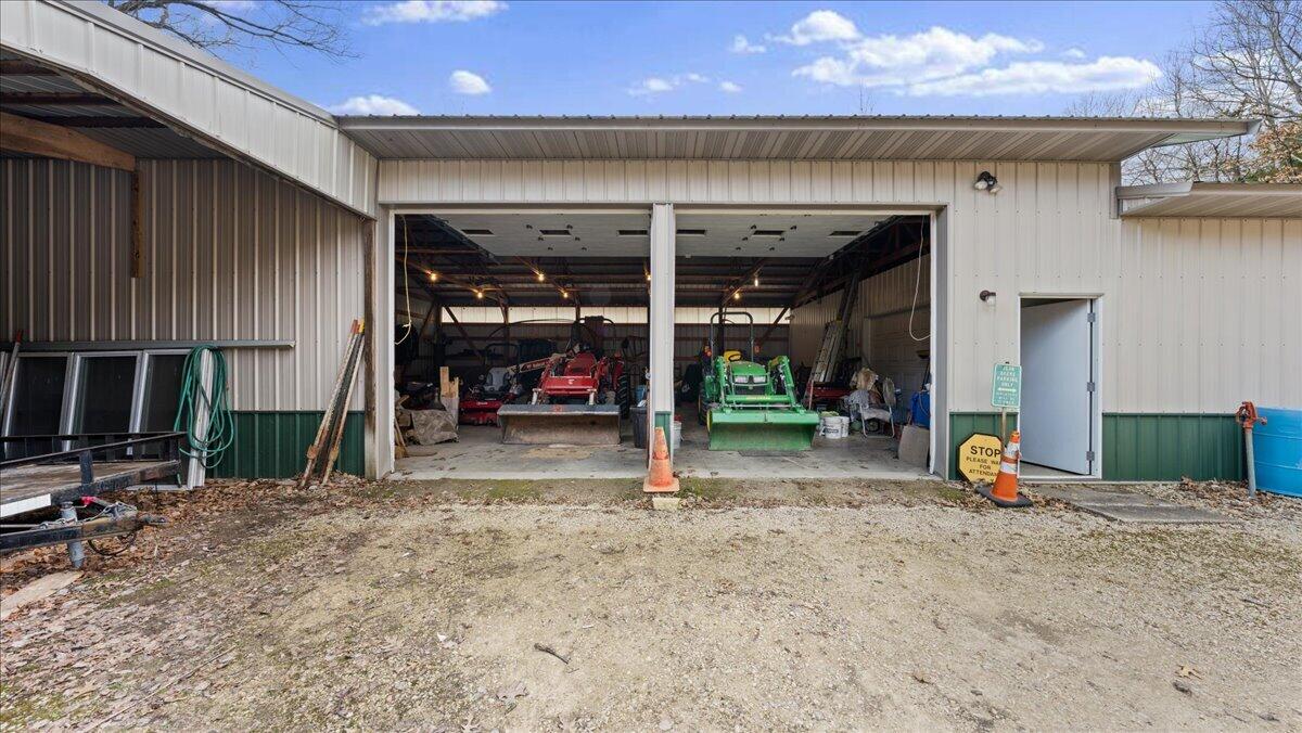 N2487 Nuttleman Road Barre, WI 54601 - Photo 43 of 91 174-119328152