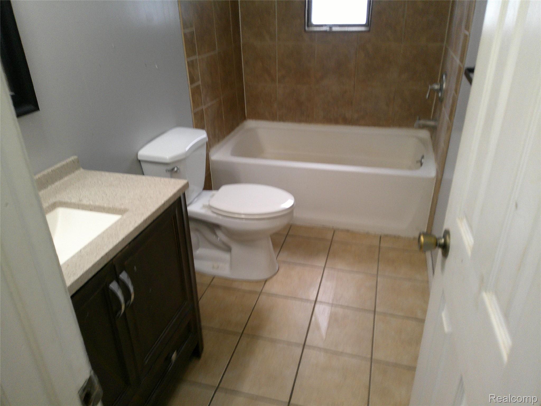 3732 Fish Lake Road Lapeer, MI 48446 - Photo 16 of 19 DSCF0171.JPG