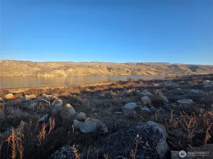 $109,000 | 8 Boulder Loop, Pateros, WA 98846