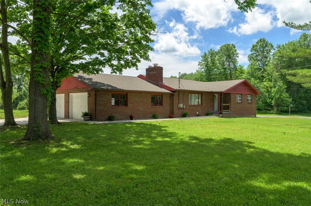 3072 Tallmadge Road Kent, OH 44240 - Photo 2 of 33 Front yard