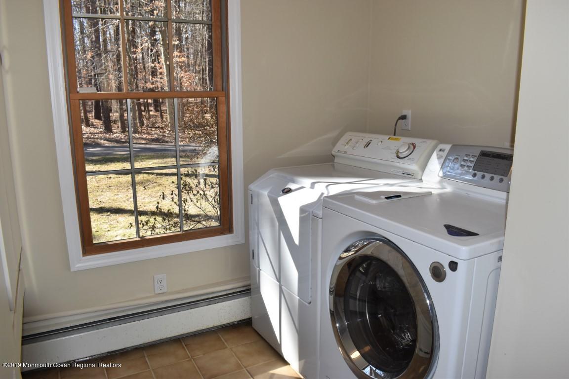 1422 Reed Road Cream Ridge, NJ 08514 - Photo 11 of 35 Laundry
