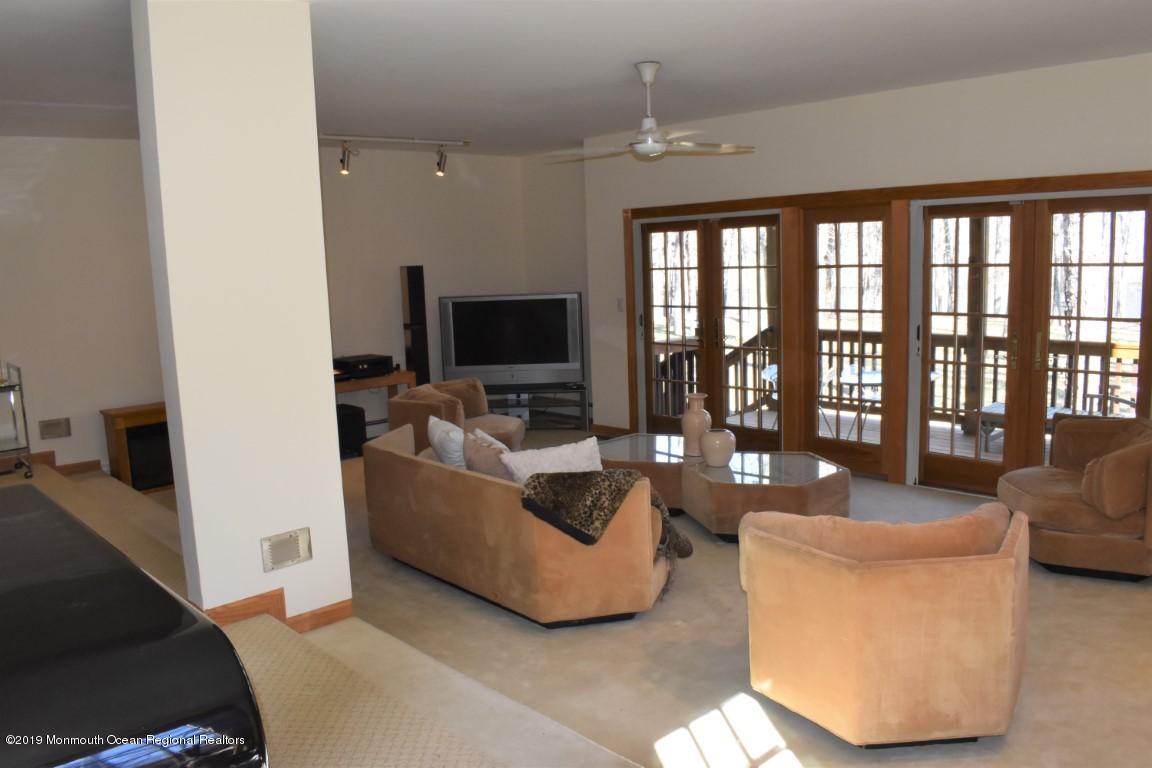 1422 Reed Road Cream Ridge, NJ 08514 - Photo 15 of 35 LR