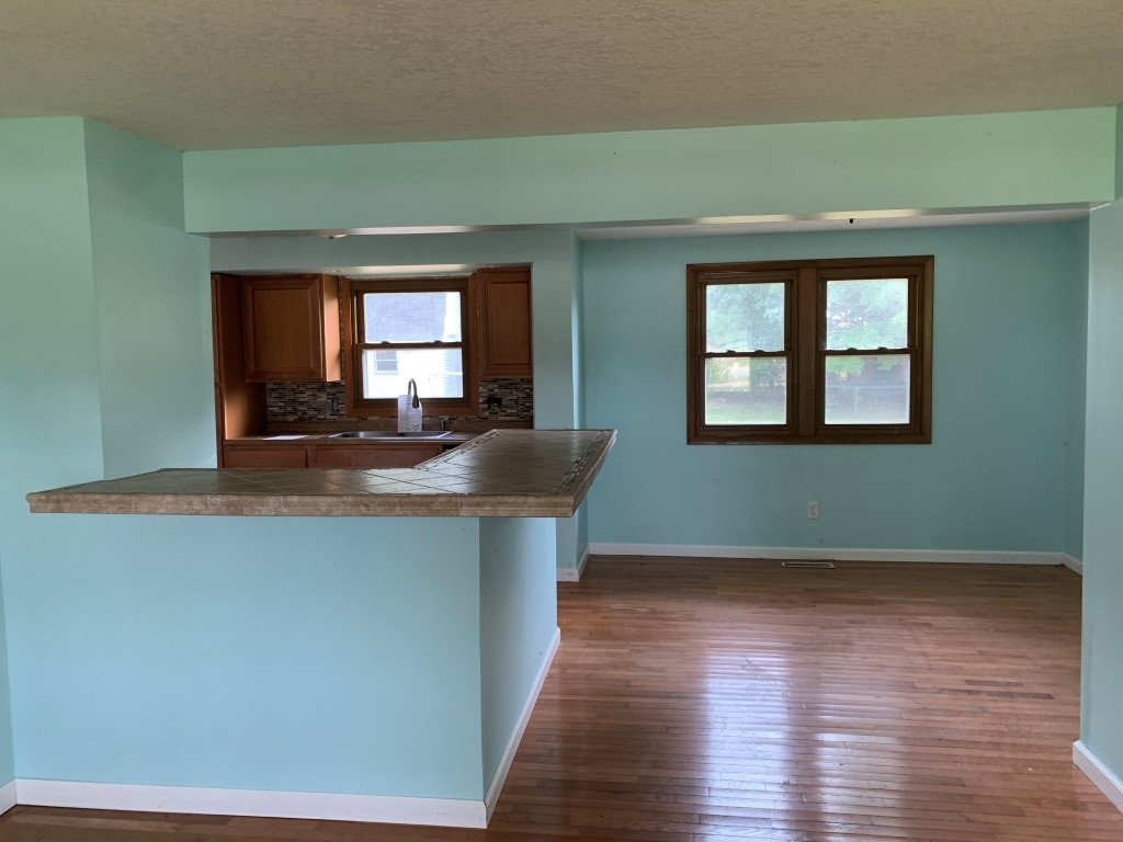 11920 Hoagland Road Hoagland, IN 46745 - Photo 5 of 23