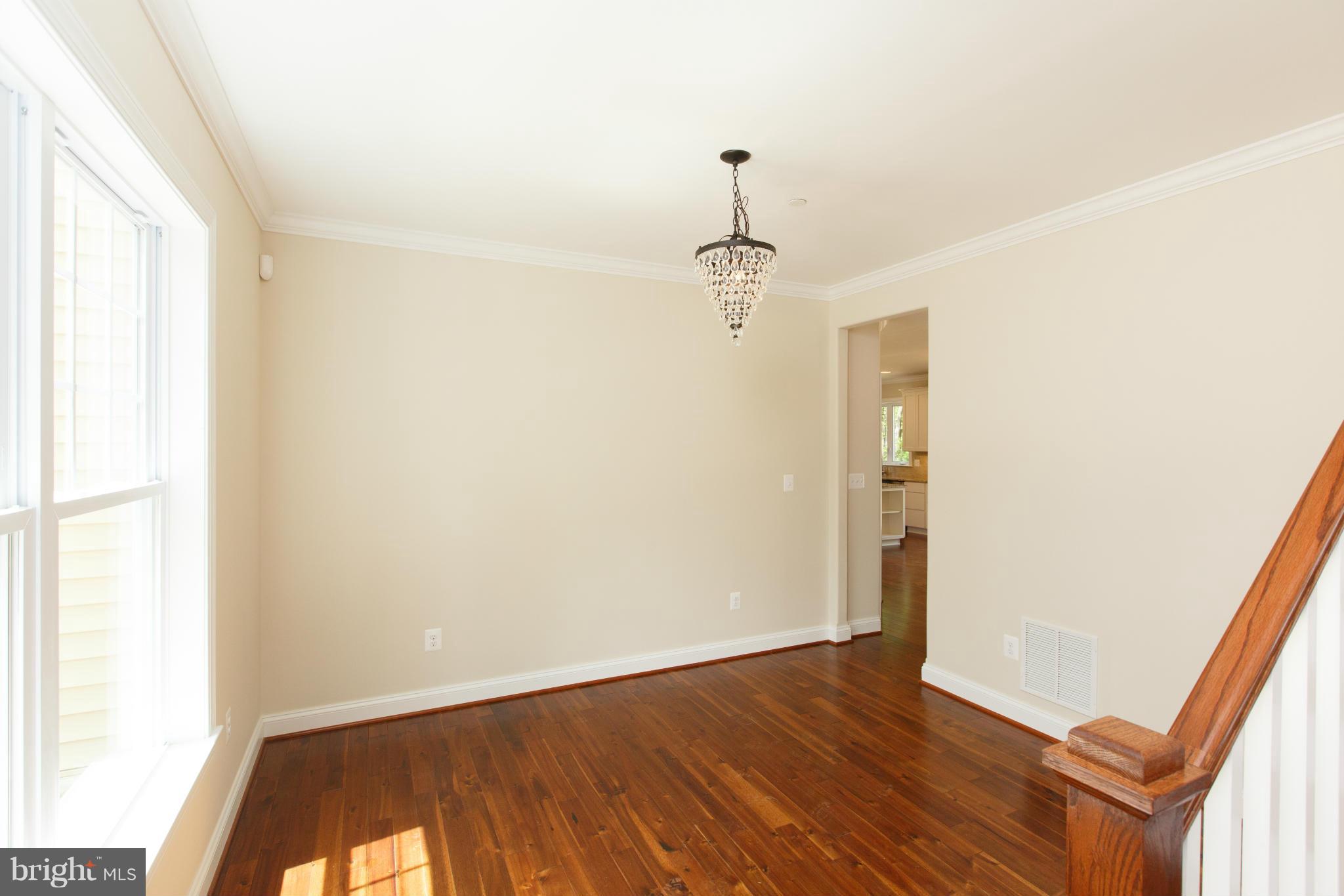 500 Teak Road Crownsville, MD 21032 - Photo 8 of 29 Dining Room