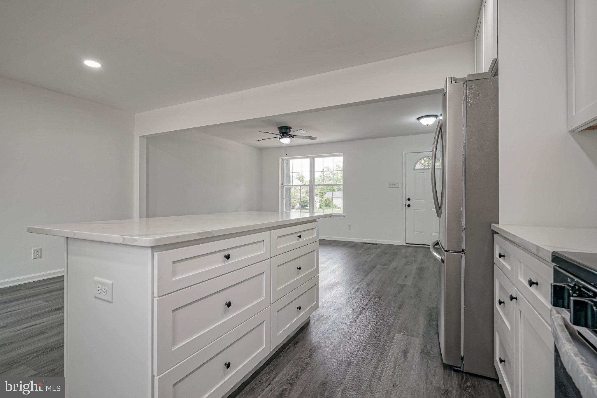 12 Park Road Pennsville, NJ 08070 - Photo 14 of 33 Bright and airy modern kitchen space.