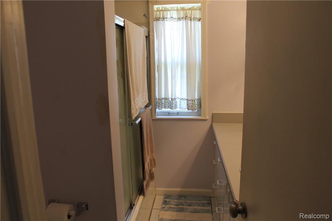 37246 Ryan Road Sterling Heights, MI 48310 - Photo 10 of 11 IMG_0152 (1).jpg
