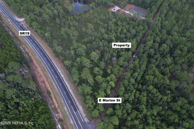 a view of a city street view