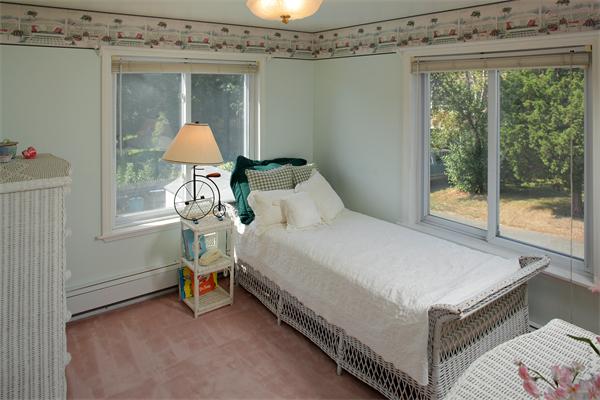 66 Alden Road Marshfield, MA 02050 - Photo 8 of 16 Gallery Image 8