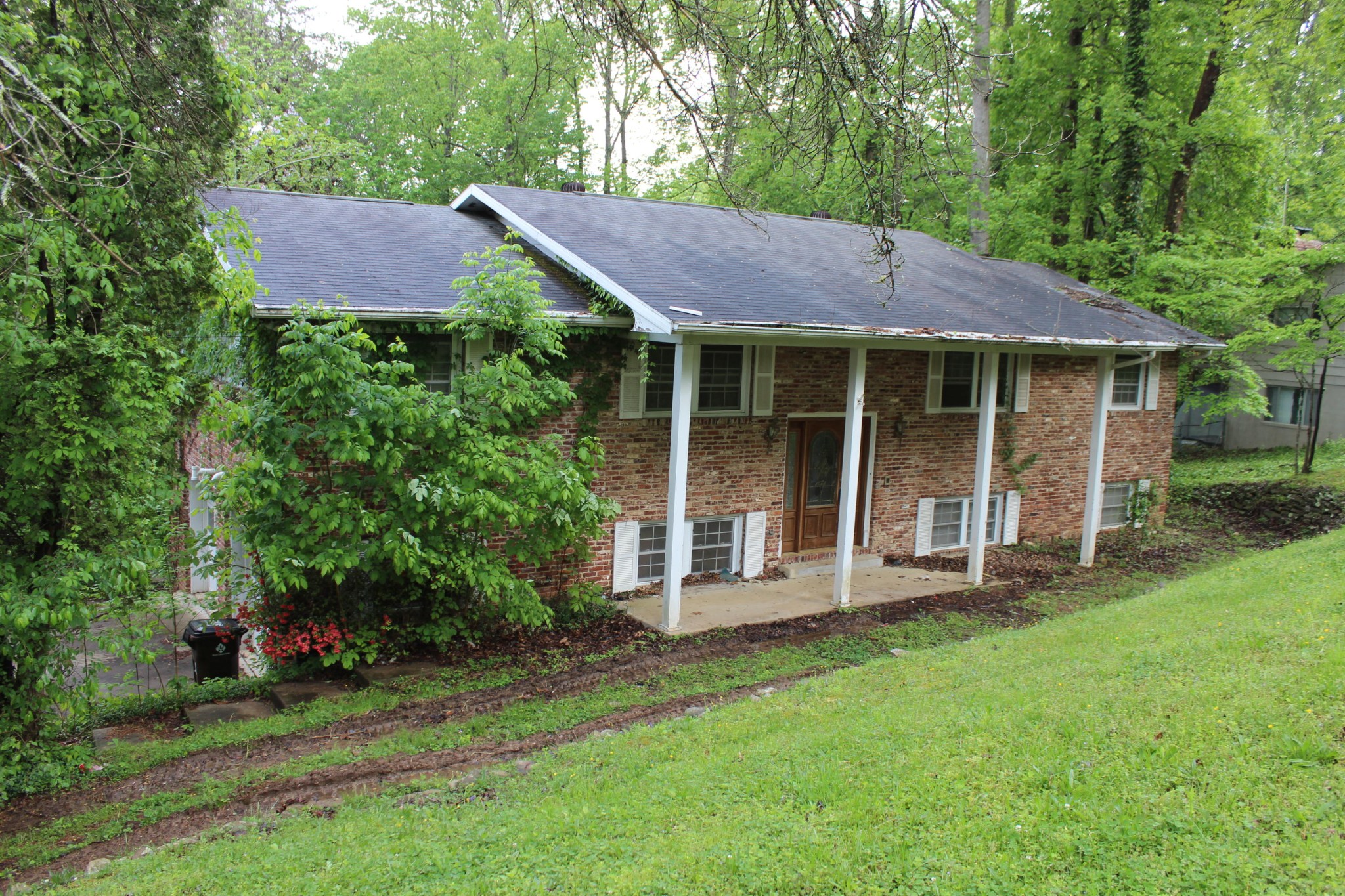 108 Windgate Road Oak Ridge, TN 37830 - Photo 2 of 27 Gallery Image 2