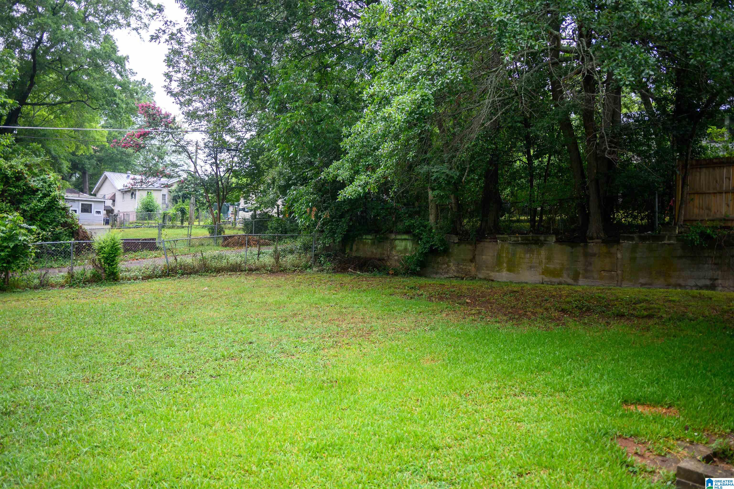 2018 Legrande Avenue Anniston, AL 36207 - Photo 9 of 26
