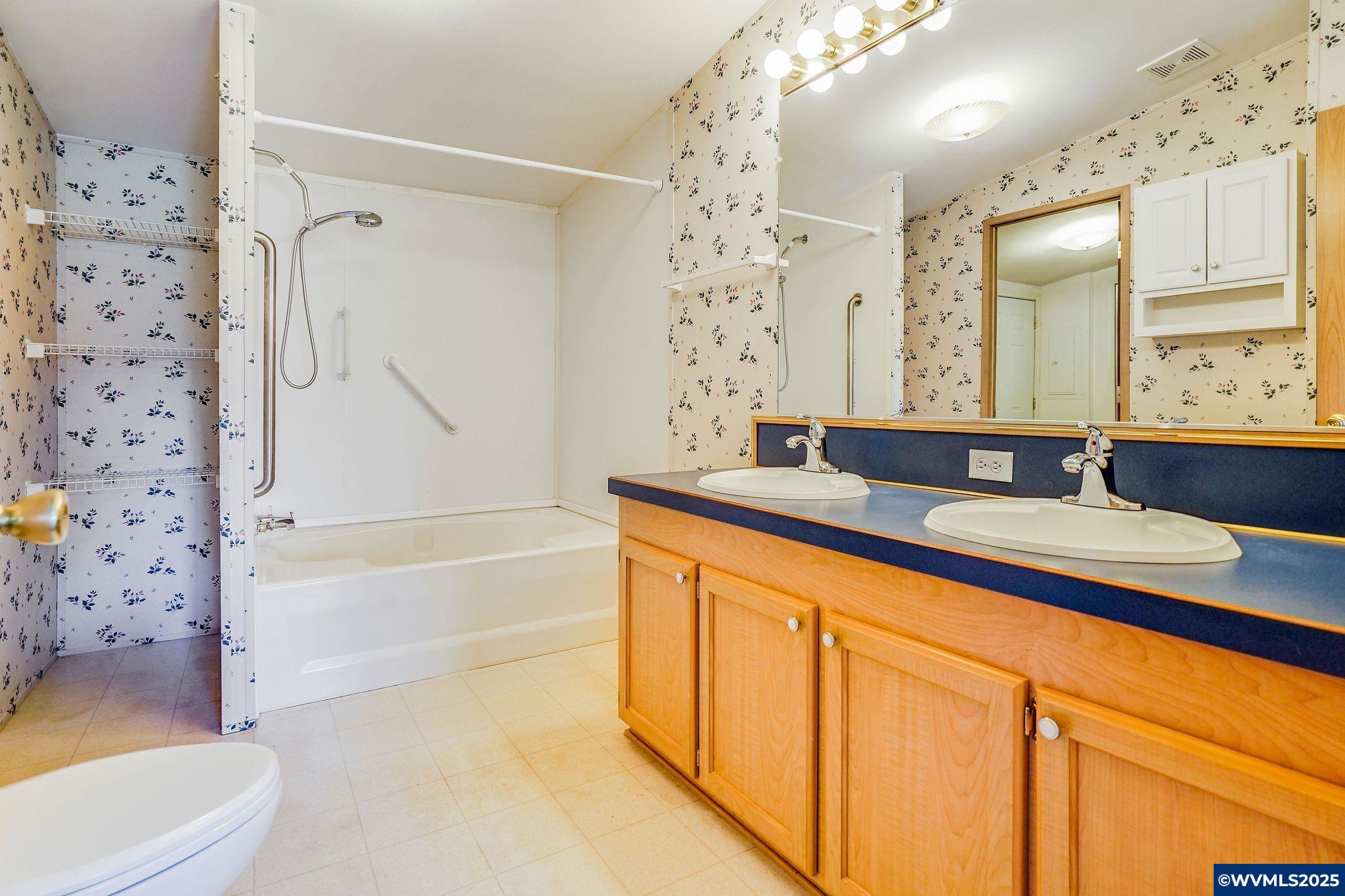 1630 Wallace Road Northwest, Unit 18 Salem, OR 97304 - Photo 22 of 37