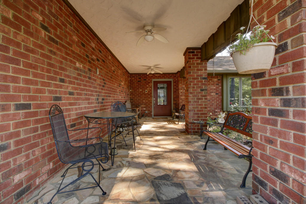 2658 Turnberry Road Salem, VA 24153 - Photo 3 of 46 003-233761-_MG_4412_3_4_5126952
