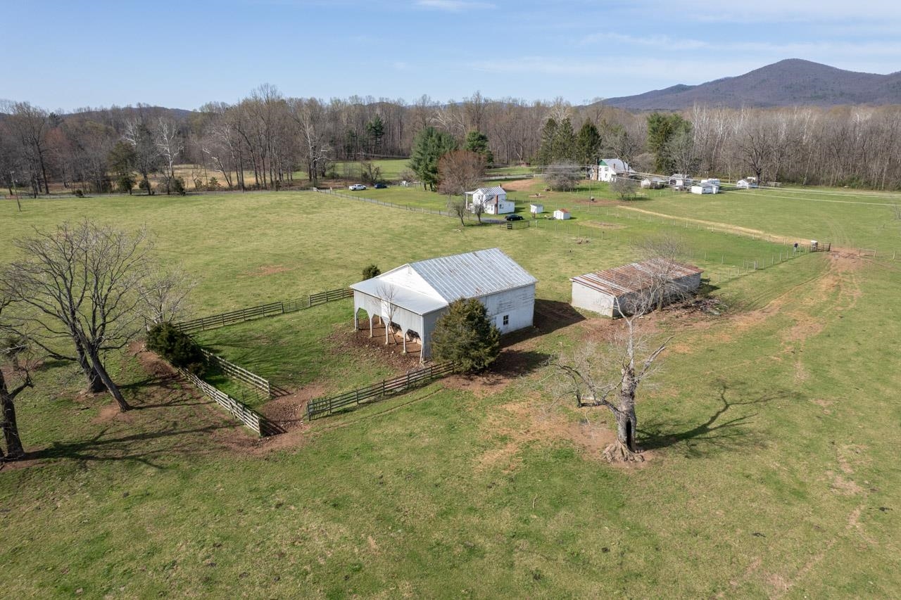 512 North River Road Mount Solon, VA 22843 - Photo 14 of 38 a view of a backyard