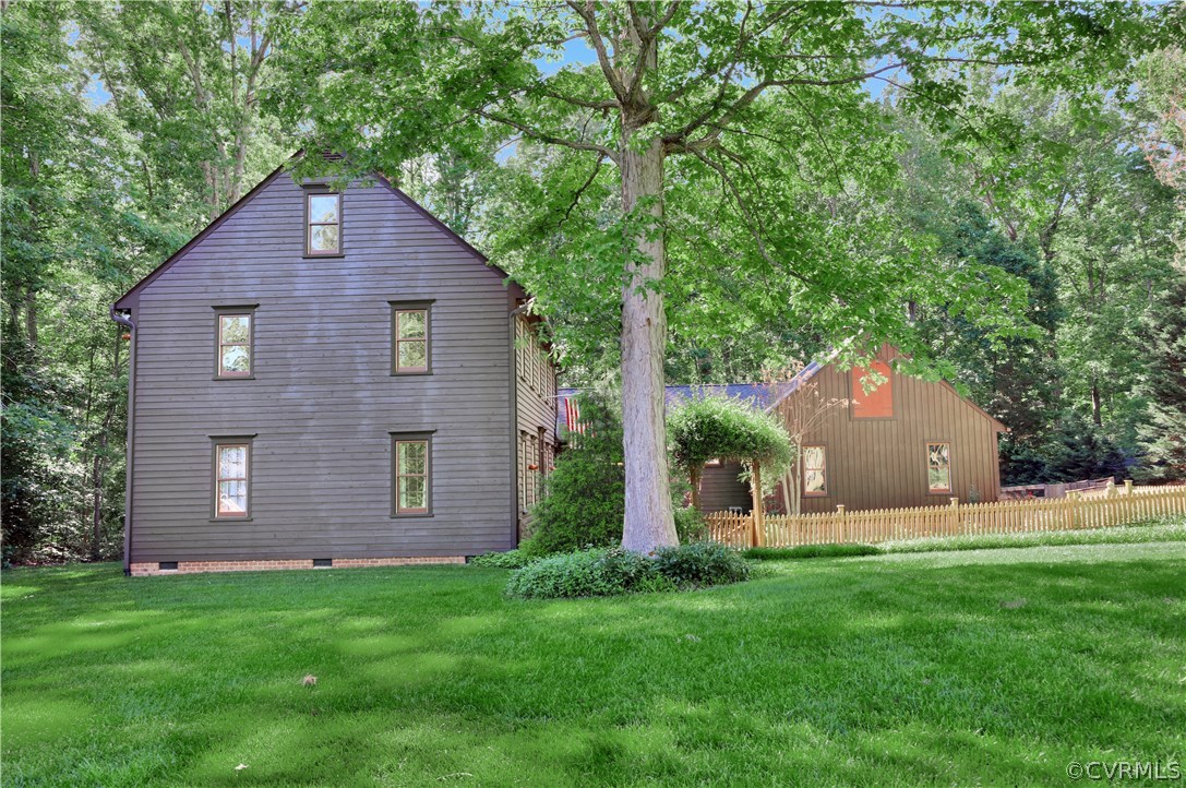 14600 Benefice Ridge Chesterfield, VA 23838 - Photo 3 of 37 Central vac, 30 year dimensional roof(2009), gutte