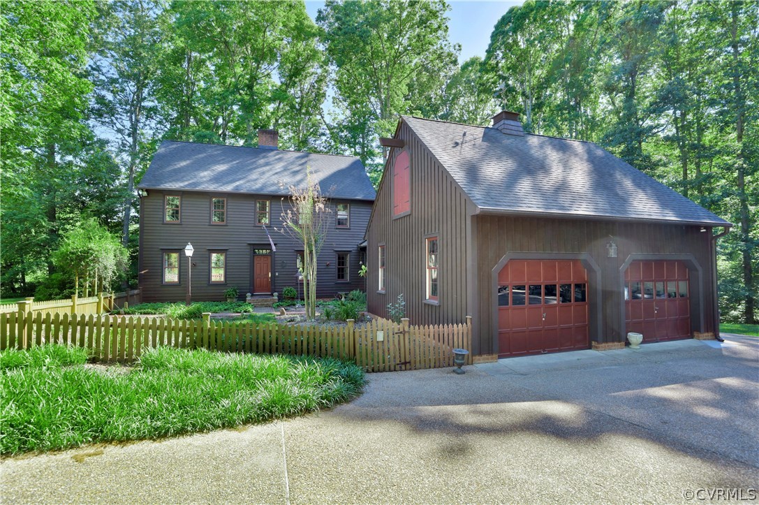 14600 Benefice Ridge Chesterfield, VA 23838 - Photo 4 of 37 Beautifully landscaped yard with front and side ir