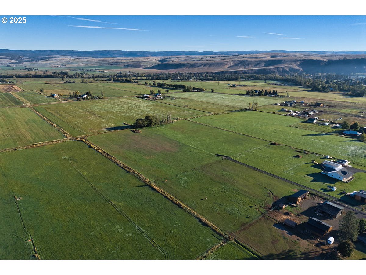 Upper Diamond Lane Wallowa, OR 97885 - Photo 11 of 13 a view of a water with an outdoor space